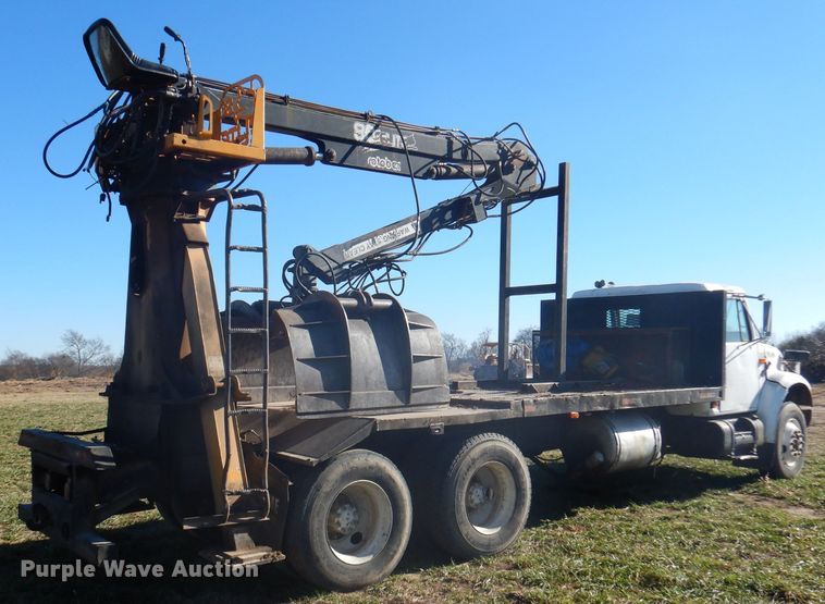 image for item DJ3769 1991 International 4900  crane truck