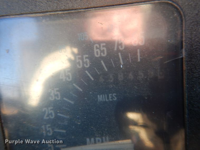 image for item DJ3769 1991 International 4900  crane truck