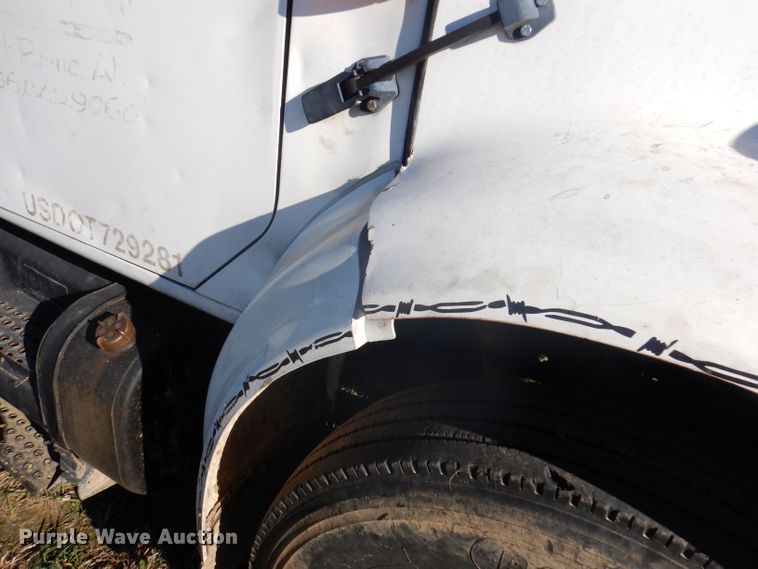 image for item DJ3769 1991 International 4900  crane truck