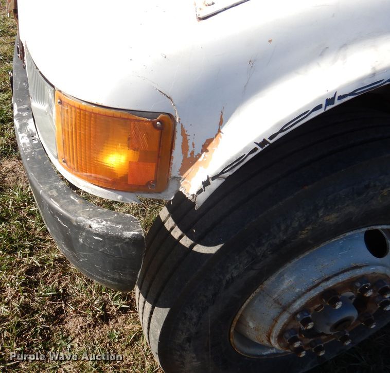 image for item DJ3769 1991 International 4900  crane truck