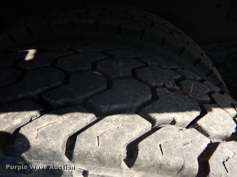 image for item DJ3769 1991 International 4900  crane truck