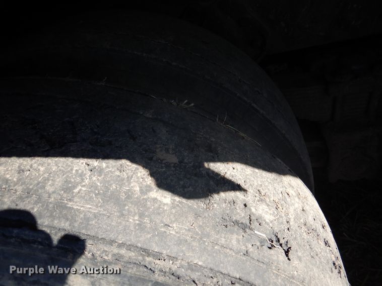 image for item DJ3769 1991 International 4900  crane truck