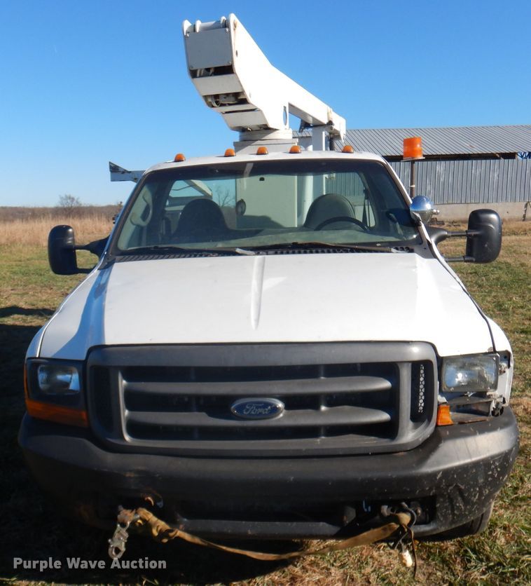 image for item DJ3770 1999 Ford F350 Super Duty  bucket truck