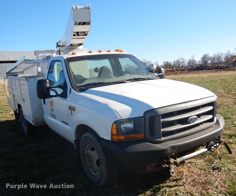 image for item DJ3770 1999 Ford F350 Super Duty  bucket truck