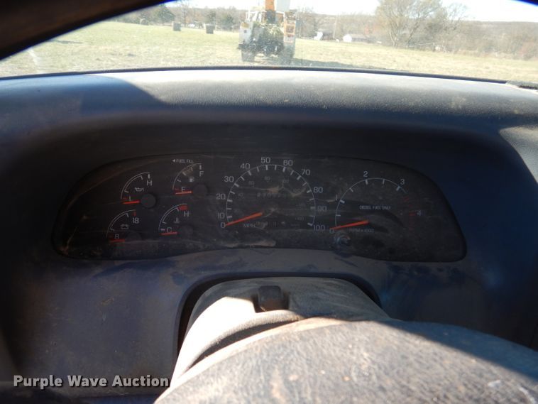 image for item DJ3770 1999 Ford F350 Super Duty  bucket truck