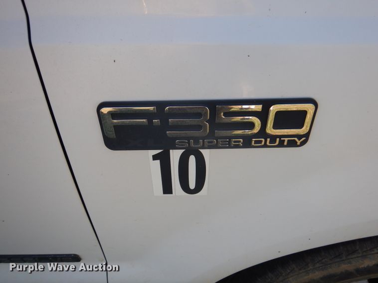 image for item DJ3770 1999 Ford F350 Super Duty  bucket truck