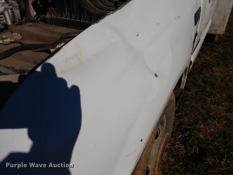 image for item DJ3770 1999 Ford F350 Super Duty  bucket truck