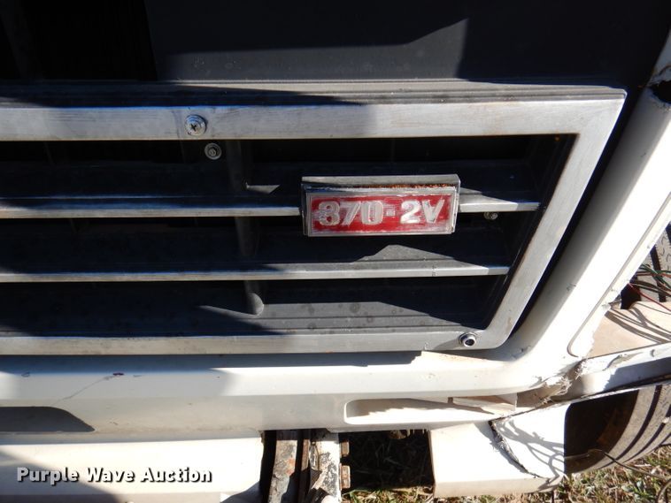 image for item DJ3771 1982 Ford F600  bucket truck