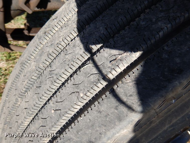 image for item DJ3771 1982 Ford F600  bucket truck