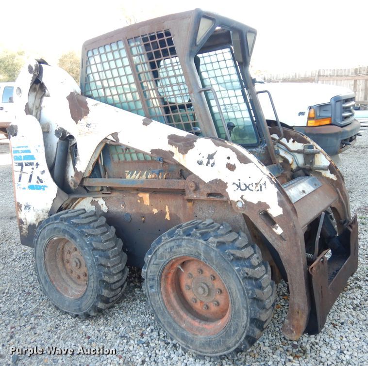 image for item DK3139 2000 Bobcat 773  skid steer loader