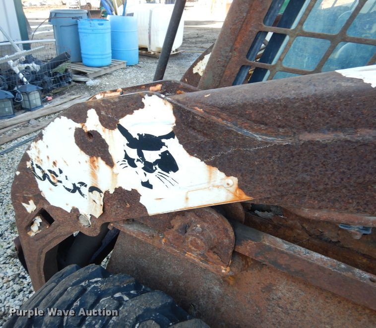 image for item DK3139 2000 Bobcat 773  skid steer loader