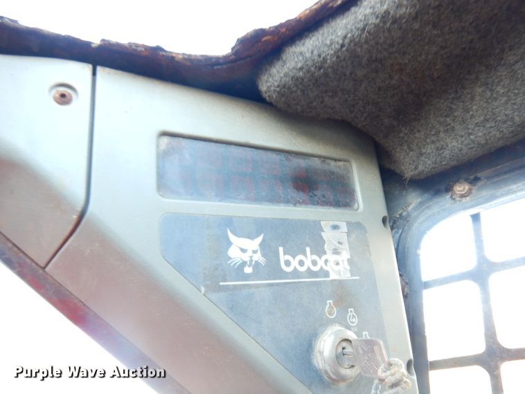 image for item DK3139 2000 Bobcat 773  skid steer loader