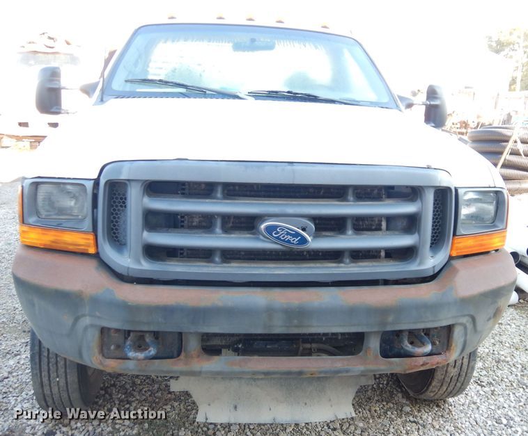 image for item DK3140 2000 Ford F450 Super Duty XL  flatbed truck