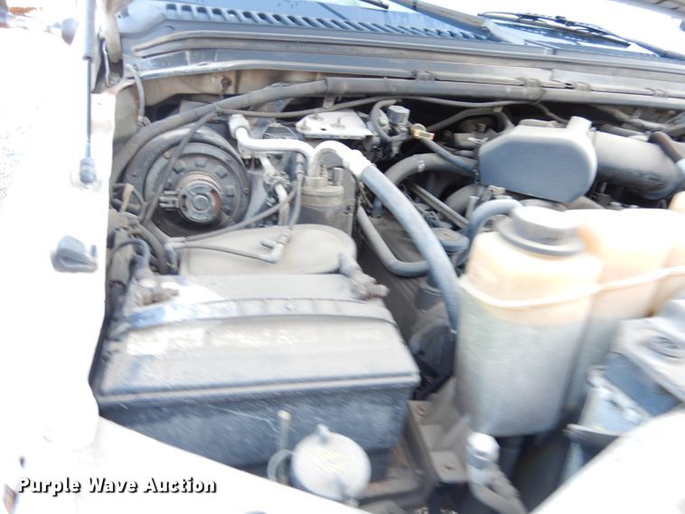 image for item DK3140 2000 Ford F450 Super Duty XL  flatbed truck