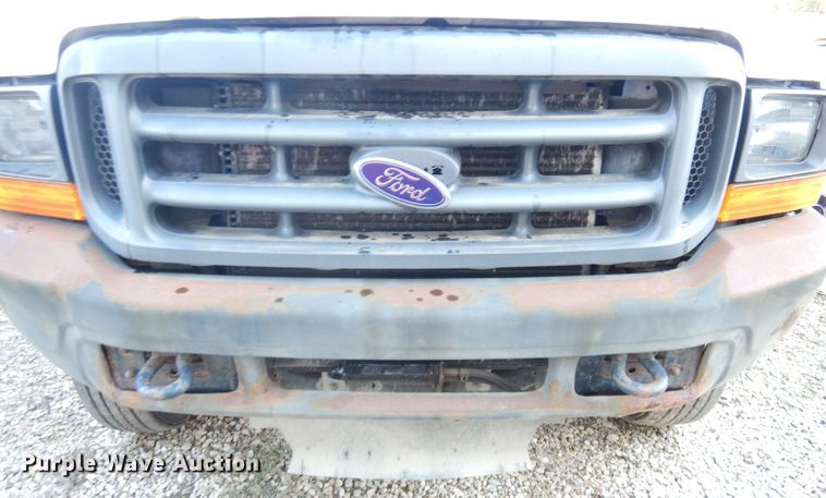 image for item DK3140 2000 Ford F450 Super Duty XL  flatbed truck