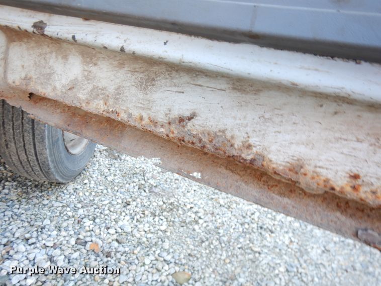 image for item DK3140 2000 Ford F450 Super Duty XL  flatbed truck