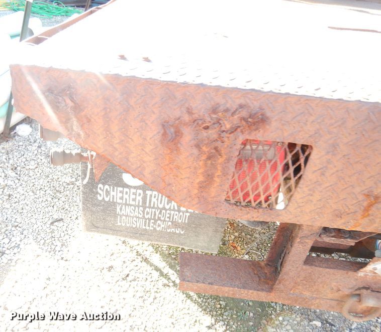 image for item DK3140 2000 Ford F450 Super Duty XL  flatbed truck