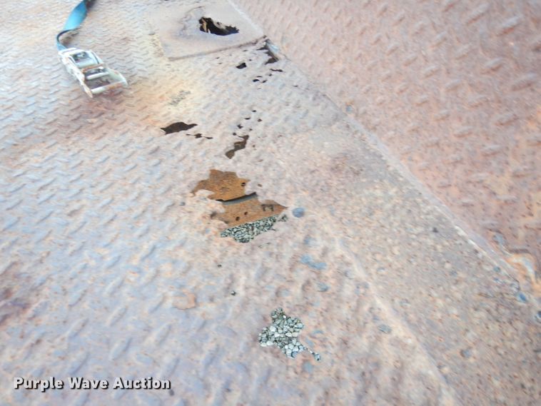 image for item DK3140 2000 Ford F450 Super Duty XL  flatbed truck