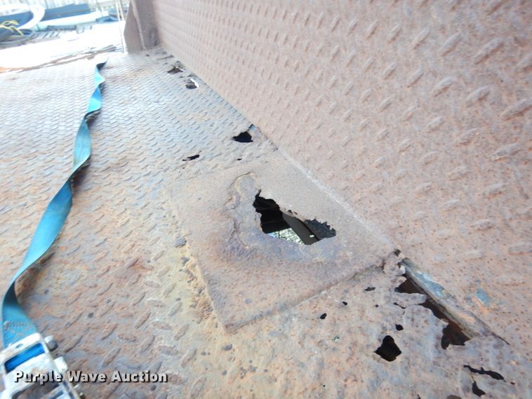 image for item DK3140 2000 Ford F450 Super Duty XL  flatbed truck