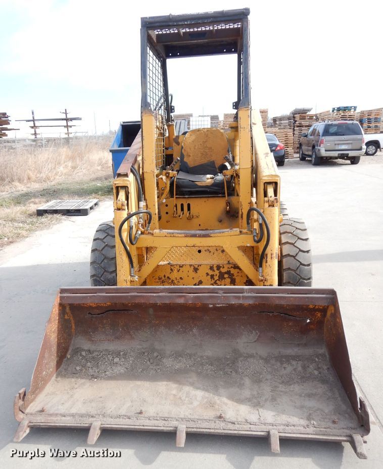 image for item DK3233 Case 1737  skid steer loader