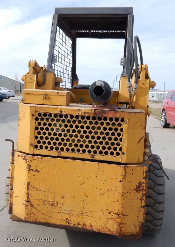 image for item DK3233 Case 1737  skid steer loader