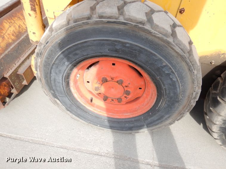 image for item DK3233 Case 1737  skid steer loader