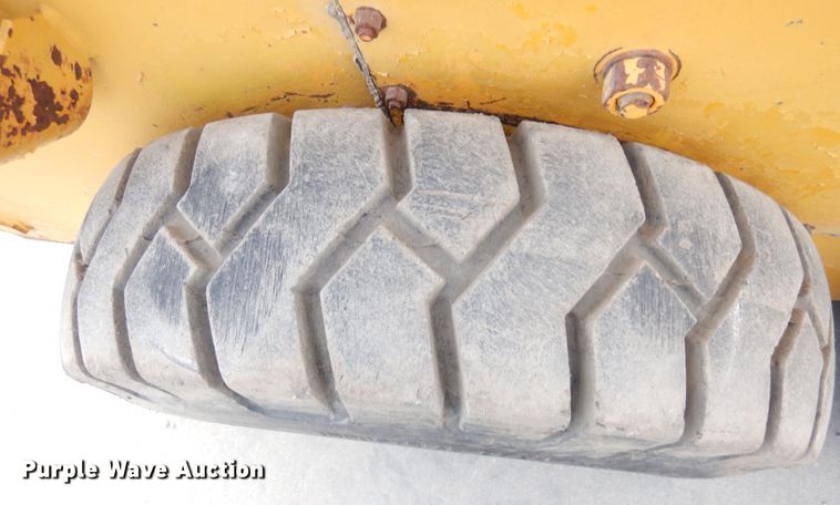 image for item DK3233 Case 1737  skid steer loader