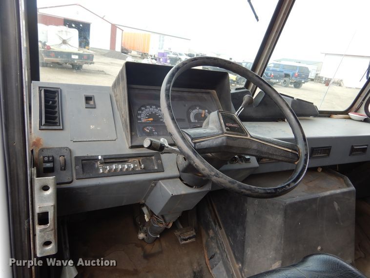 image for item DK3292 1991 GMC P3500  van