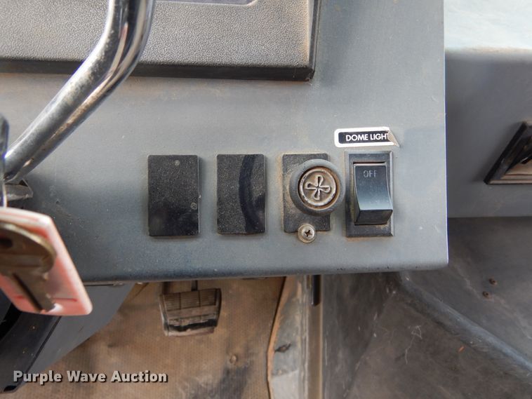 image for item DK3292 1991 GMC P3500  van