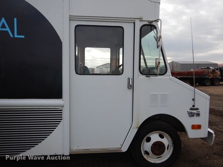 image for item DK3292 1991 GMC P3500  van