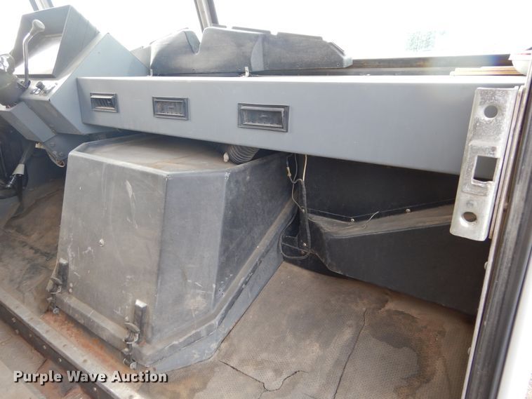 image for item DK3292 1991 GMC P3500  van