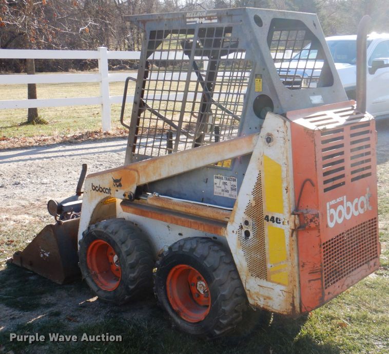 image for item DK8697 Bobcat 440B  skid steer loader