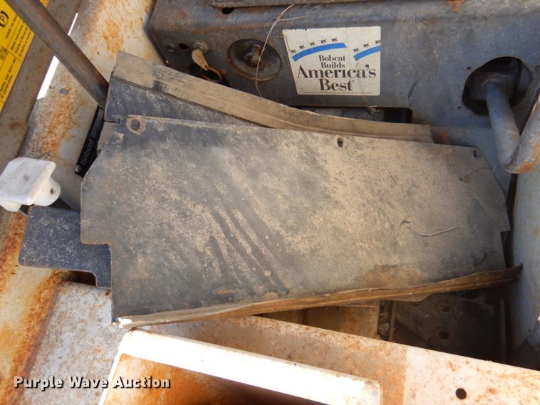 image for item DK8697 Bobcat 440B  skid steer loader