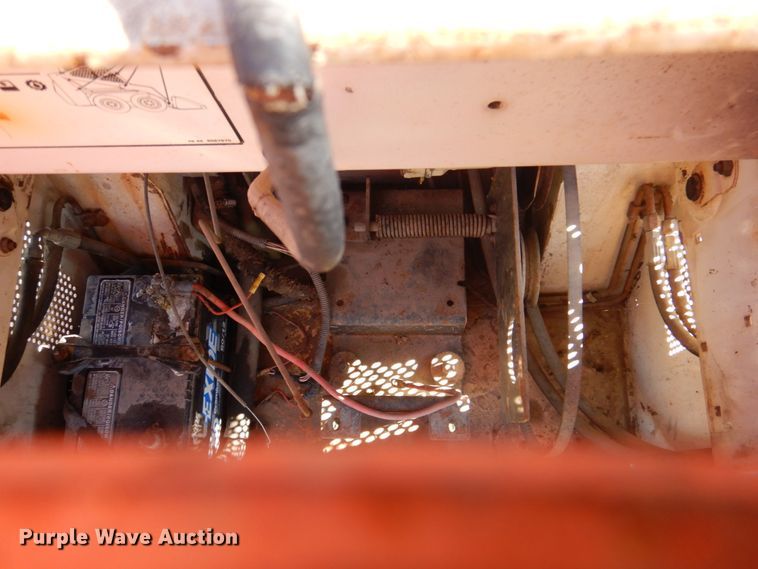 image for item DK8697 Bobcat 440B  skid steer loader