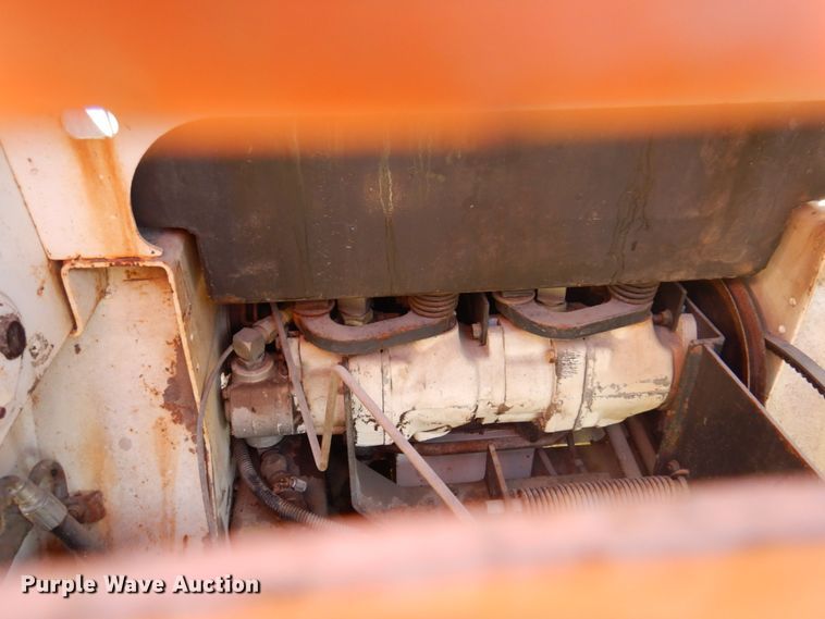 image for item DK8697 Bobcat 440B  skid steer loader