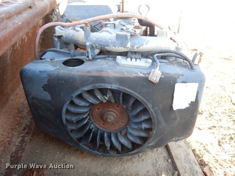 image for item DK8697 Bobcat 440B  skid steer loader