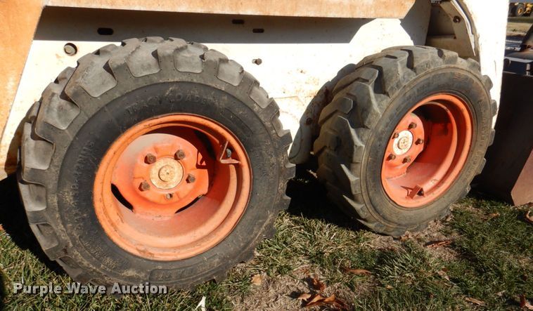 image for item DK8697 Bobcat 440B  skid steer loader