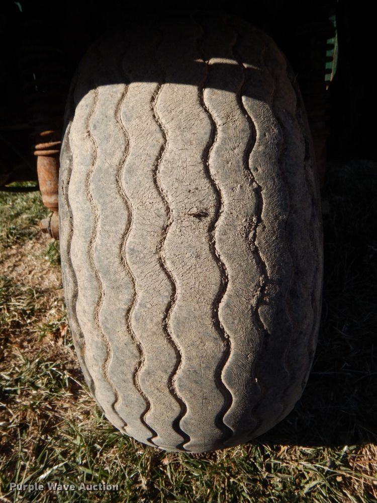 image for item DK8698 Cushman Truckster  utility vehicle