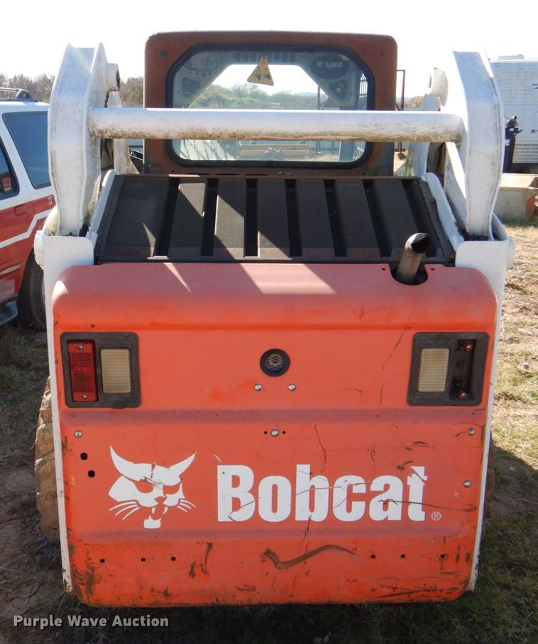 image for item DL0650 2009 Bobcat S205  skid steer loader