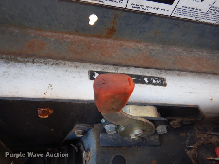 image for item DL0650 2009 Bobcat S205  skid steer loader