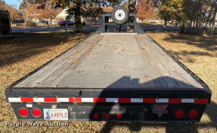 image for item DL6774 2013 PJ Trailer FS252  equipment trailer