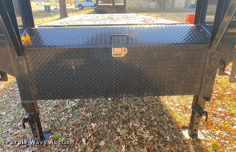 image for item DL6774 2013 PJ Trailer FS252  equipment trailer