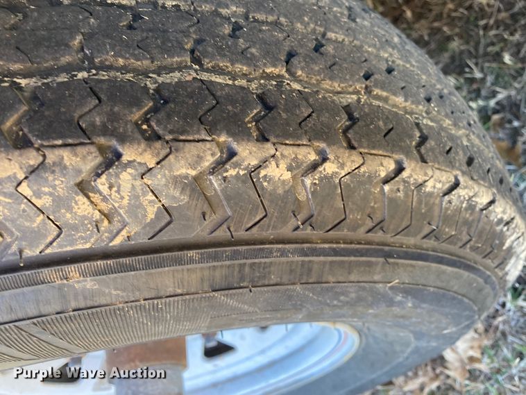 image for item DL6774 2013 PJ Trailer FS252  equipment trailer