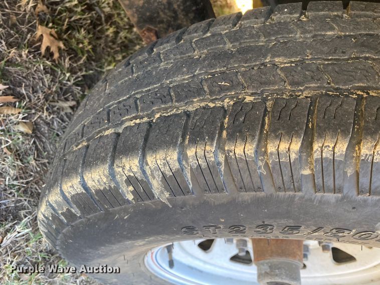 image for item DL6774 2013 PJ Trailer FS252  equipment trailer