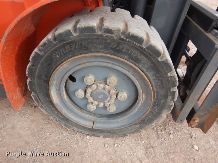 image for item DM5334 2014 Octane FD40  forklift