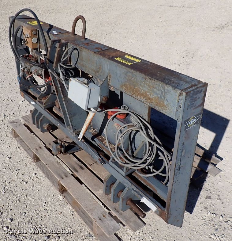 image for item DN2313 Navigator  three point guidance hitch