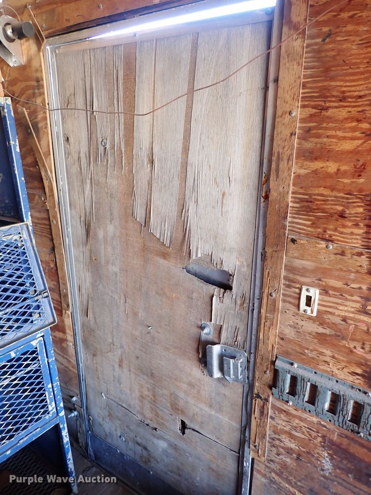 image for item DN2393 2005 Continental Cargo  enclosed cargo trailer