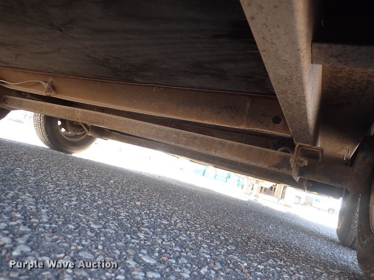 image for item DN2393 2005 Continental Cargo  enclosed cargo trailer