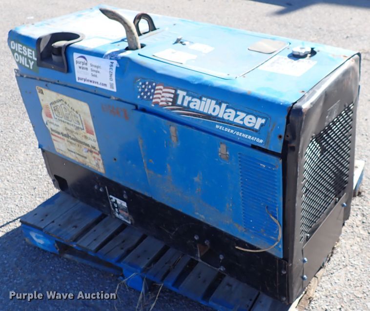 image for item DN2394 Miller Trailblazer 302  welder/generator