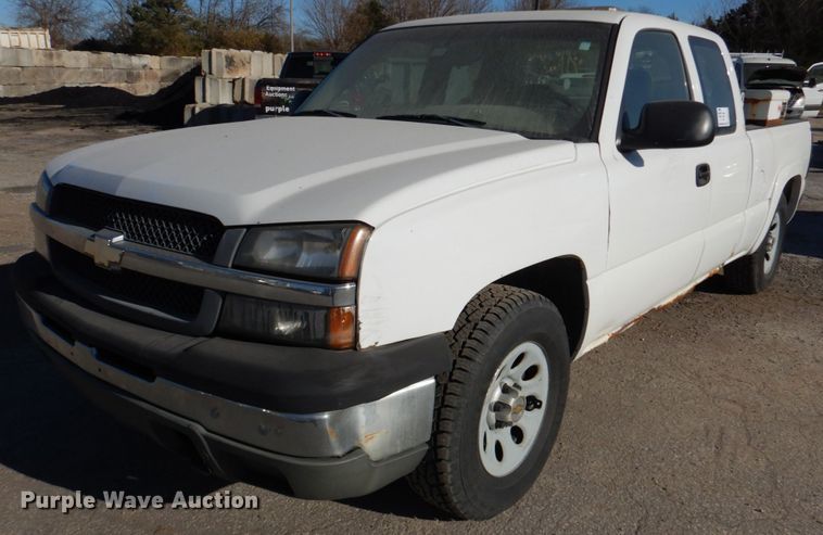 image for item DN2518 2005 Chevrolet Silverado 1500  Ext. Cab pickup truck